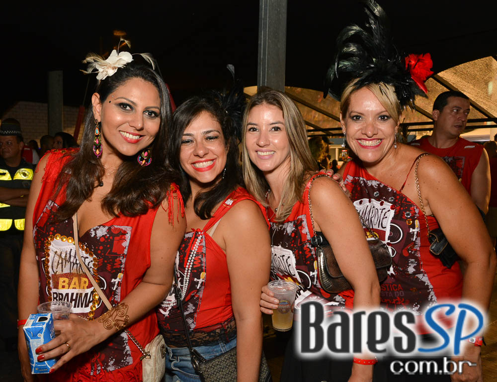 Camarote Bar Brahma promoveu a Fantastica Festa do Chopp com shows de Tiago Abravanel e Mr. Catra Camarote Bar Brahma promoveu a Fantastica Festa do Chopp com shows de Tiago Abravanel e Mr. Catra