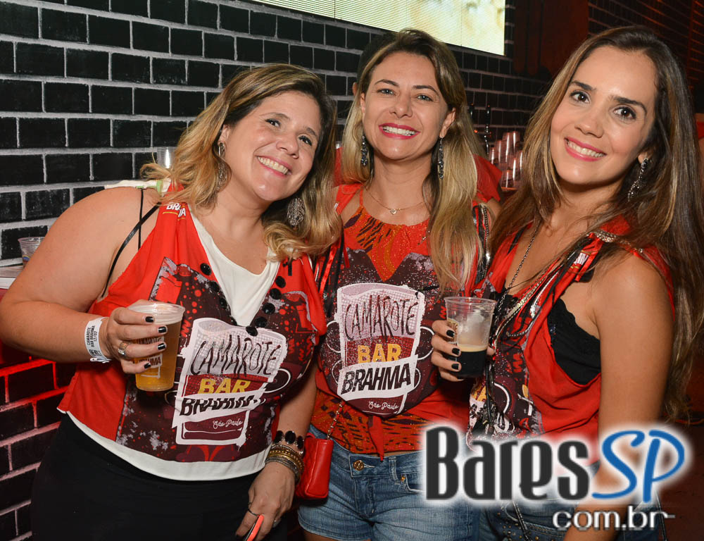 Camarote Bar Brahma promoveu a Fantastica Festa do Chopp com shows de Tiago Abravanel e Mr. Catra Camarote Bar Brahma promoveu a Fantastica Festa do Chopp com shows de Tiago Abravanel e Mr. Catra