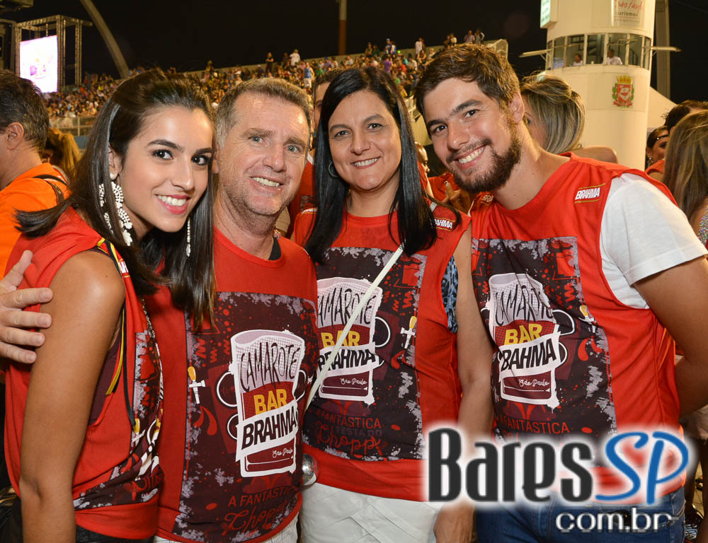 Camarote Bar Brahma promoveu a Fantastica Festa do Chopp com shows de Tiago Abravanel e Mr. Catra Camarote Bar Brahma promoveu a Fantastica Festa do Chopp com shows de Tiago Abravanel e Mr. Catra