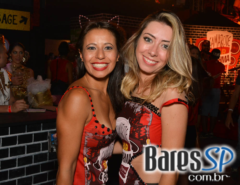 Desfile das Campeãs com show de Zeca Pagodinho do Camarote Bar Brahma Desfile das Campeãs com show de Zeca Pagodinho do Camarote Bar Brahma
