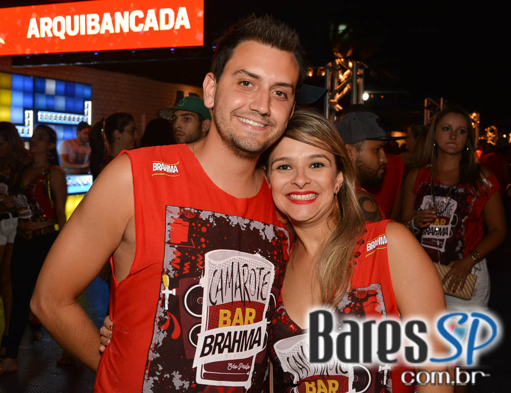 Desfile das Campeãs com show de Zeca Pagodinho do Camarote Bar Brahma Desfile das Campeãs com show de Zeca Pagodinho do Camarote Bar Brahma