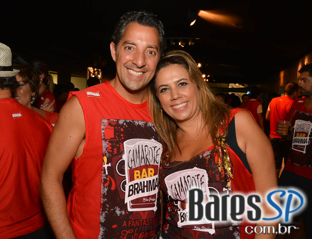 Desfile das Campeãs com show de Zeca Pagodinho do Camarote Bar Brahma Desfile das Campeãs com show de Zeca Pagodinho do Camarote Bar Brahma