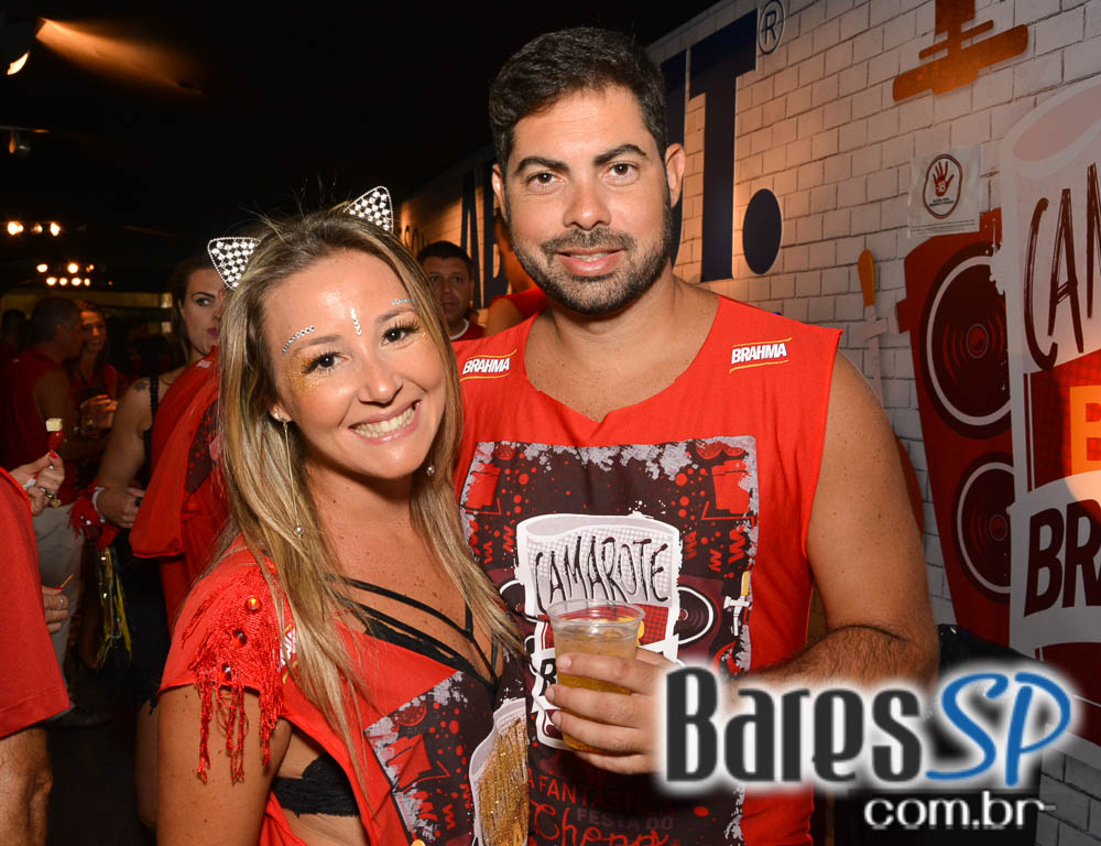 Desfile das Campeãs com show de Zeca Pagodinho do Camarote Bar Brahma Desfile das Campeãs com show de Zeca Pagodinho do Camarote Bar Brahma