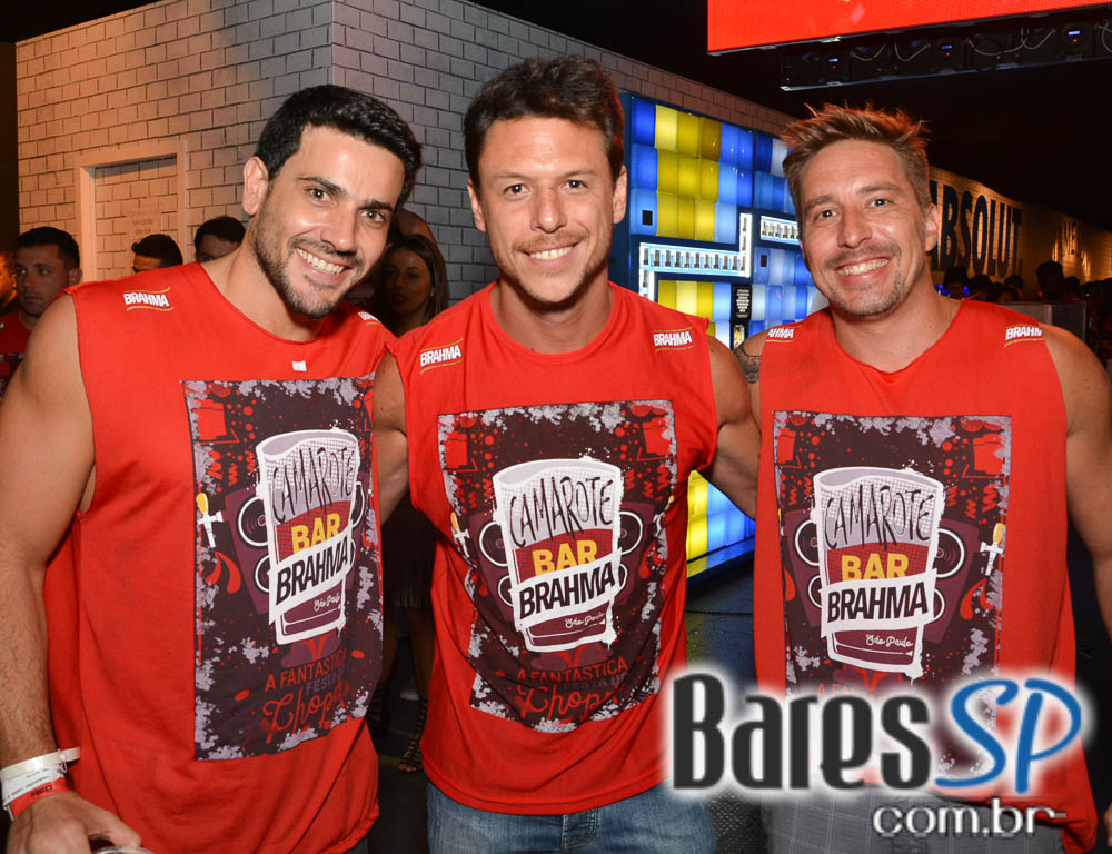 Desfile das Campeãs com show de Zeca Pagodinho do Camarote Bar Brahma Desfile das Campeãs com show de Zeca Pagodinho do Camarote Bar Brahma