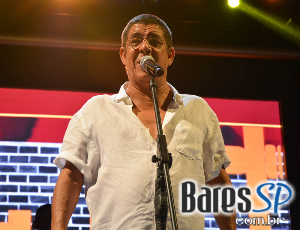 Desfile das Campeãs com show de Zeca Pagodinho do Camarote Bar Brahma Desfile das Campeãs com show de Zeca Pagodinho do Camarote Bar Brahma