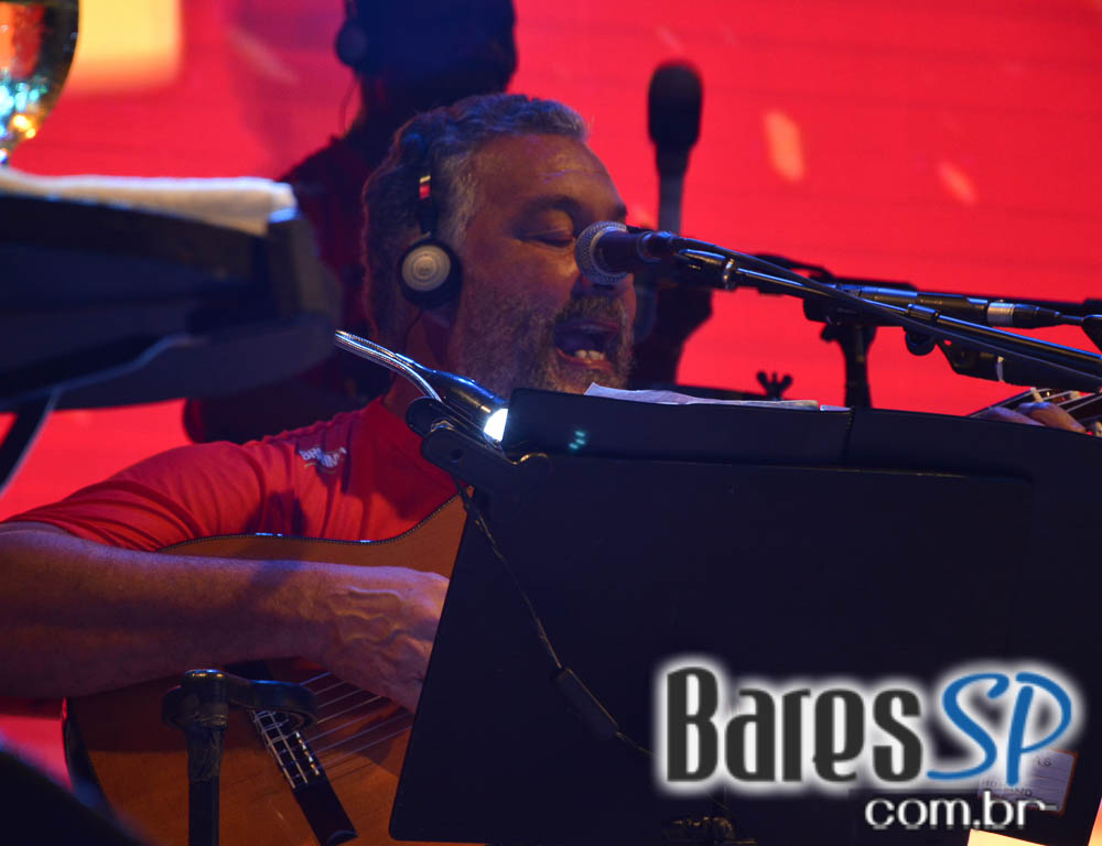 Desfile das Campeãs com show de Zeca Pagodinho do Camarote Bar Brahma Desfile das Campeãs com show de Zeca Pagodinho do Camarote Bar Brahma