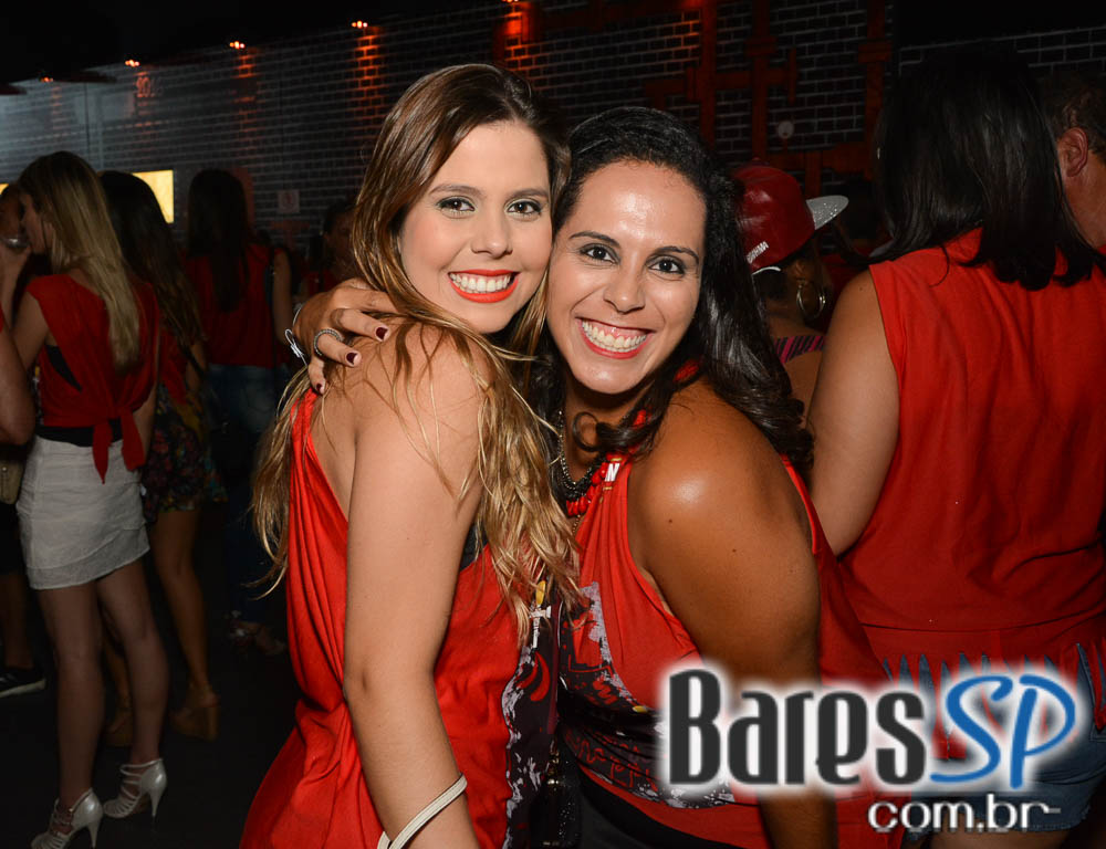 Desfile das Campeãs com show de Zeca Pagodinho do Camarote Bar Brahma Desfile das Campeãs com show de Zeca Pagodinho do Camarote Bar Brahma