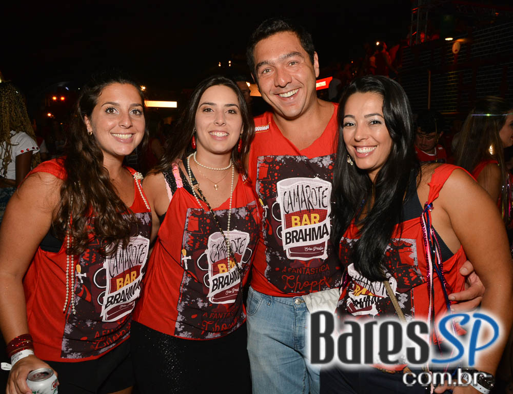 Desfile das Campeãs com show de Zeca Pagodinho do Camarote Bar Brahma Desfile das Campeãs com show de Zeca Pagodinho do Camarote Bar Brahma