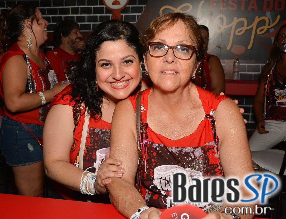 Desfile das Campeãs com show de Zeca Pagodinho do Camarote Bar Brahma Desfile das Campeãs com show de Zeca Pagodinho do Camarote Bar Brahma