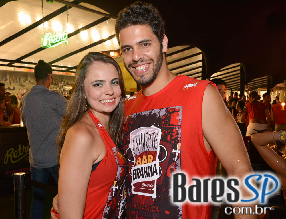 Desfile das Campeãs com show de Zeca Pagodinho do Camarote Bar Brahma Desfile das Campeãs com show de Zeca Pagodinho do Camarote Bar Brahma
