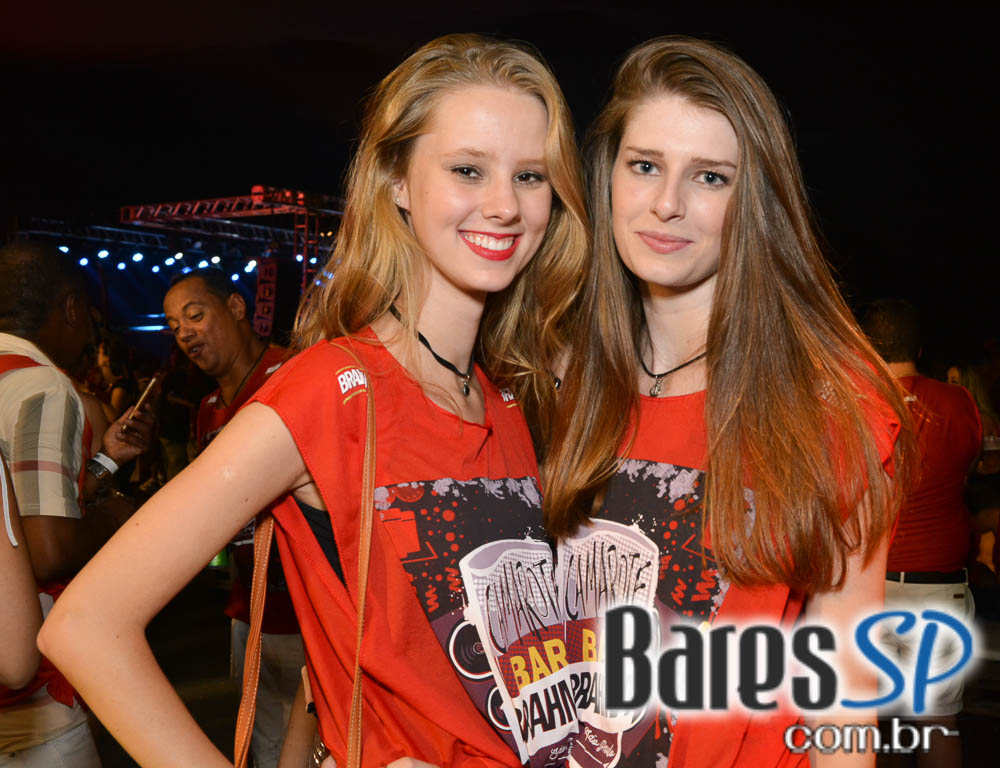 Desfile das Campeãs com show de Zeca Pagodinho do Camarote Bar Brahma Desfile das Campeãs com show de Zeca Pagodinho do Camarote Bar Brahma