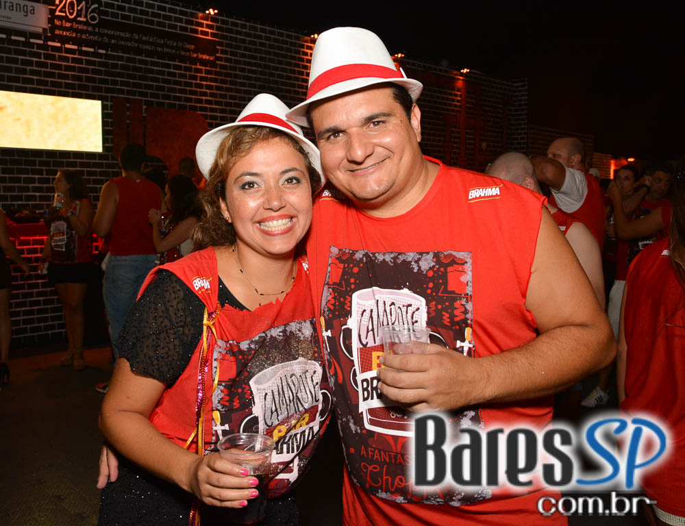 Desfile das Campeãs com show de Zeca Pagodinho do Camarote Bar Brahma Desfile das Campeãs com show de Zeca Pagodinho do Camarote Bar Brahma