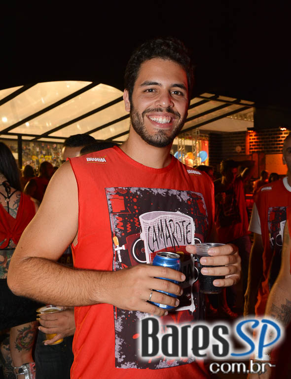 Desfile das Campeãs com show de Zeca Pagodinho do Camarote Bar Brahma Desfile das Campeãs com show de Zeca Pagodinho do Camarote Bar Brahma