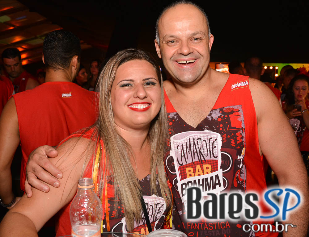 Desfile das Campeãs com show de Zeca Pagodinho do Camarote Bar Brahma Desfile das Campeãs com show de Zeca Pagodinho do Camarote Bar Brahma