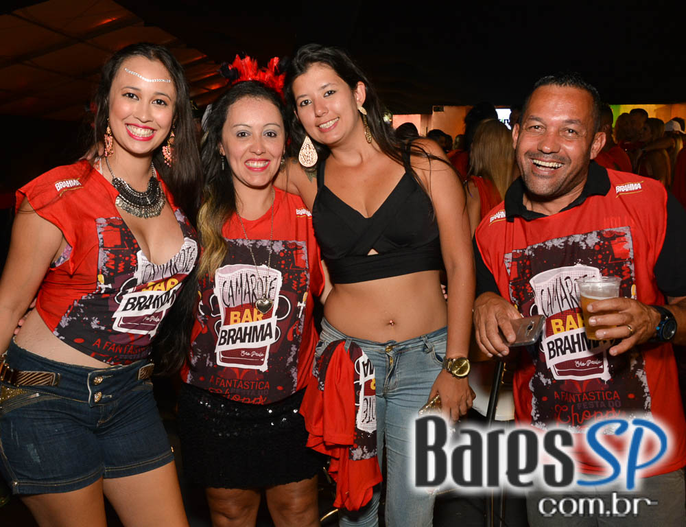 Desfile das Campeãs com show de Zeca Pagodinho do Camarote Bar Brahma Desfile das Campeãs com show de Zeca Pagodinho do Camarote Bar Brahma