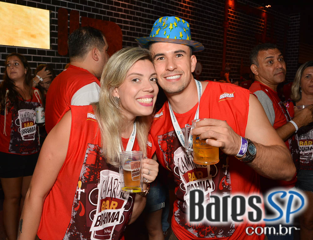 Desfile das Campeãs com show de Zeca Pagodinho do Camarote Bar Brahma Desfile das Campeãs com show de Zeca Pagodinho do Camarote Bar Brahma