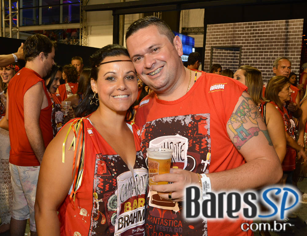 Desfile das Campeãs com show de Zeca Pagodinho do Camarote Bar Brahma Desfile das Campeãs com show de Zeca Pagodinho do Camarote Bar Brahma