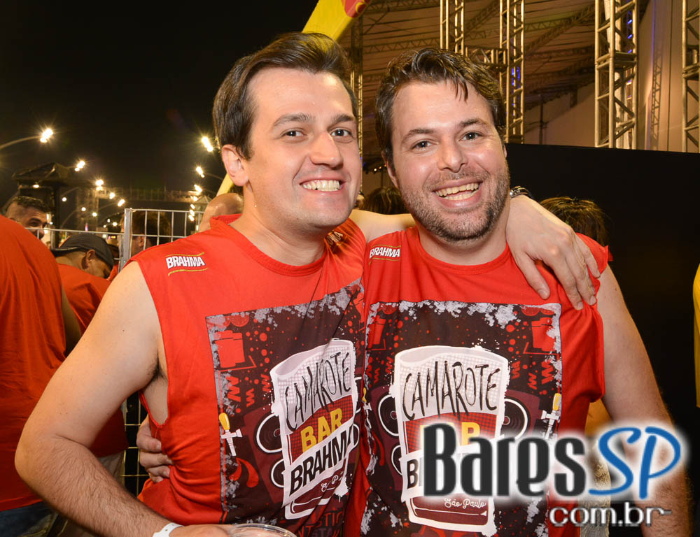 Desfile das Campeãs com show de Zeca Pagodinho do Camarote Bar Brahma Desfile das Campeãs com show de Zeca Pagodinho do Camarote Bar Brahma