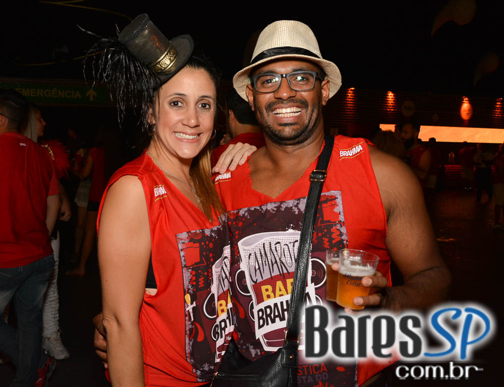 Desfile das Campeãs com show de Zeca Pagodinho do Camarote Bar Brahma Desfile das Campeãs com show de Zeca Pagodinho do Camarote Bar Brahma