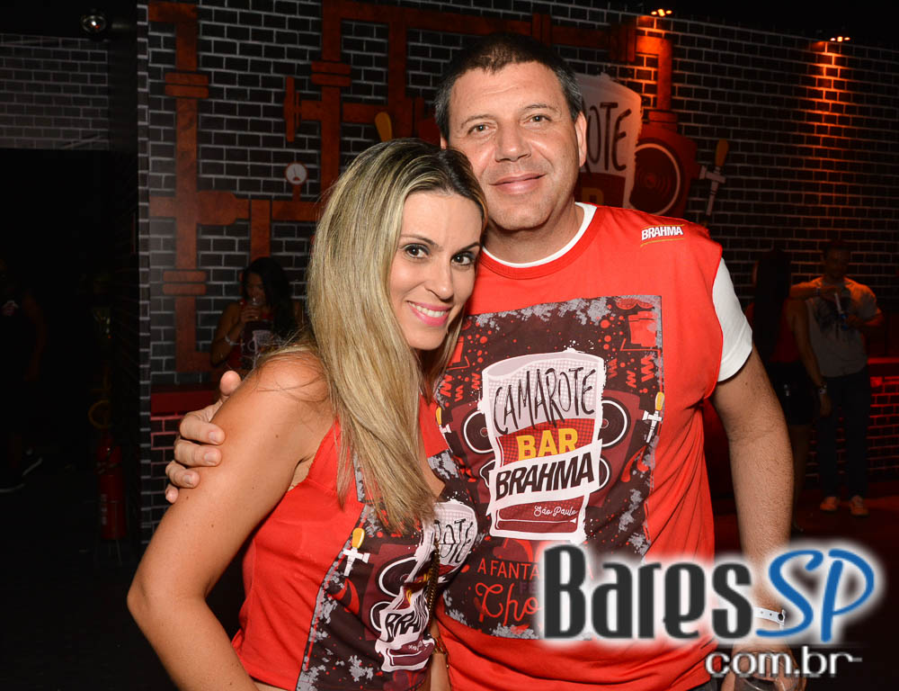 Desfile das Campeãs com show de Zeca Pagodinho do Camarote Bar Brahma Desfile das Campeãs com show de Zeca Pagodinho do Camarote Bar Brahma