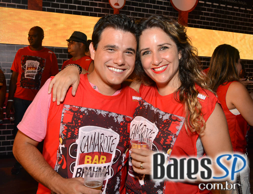 Desfile das Campeãs com show de Zeca Pagodinho do Camarote Bar Brahma Desfile das Campeãs com show de Zeca Pagodinho do Camarote Bar Brahma