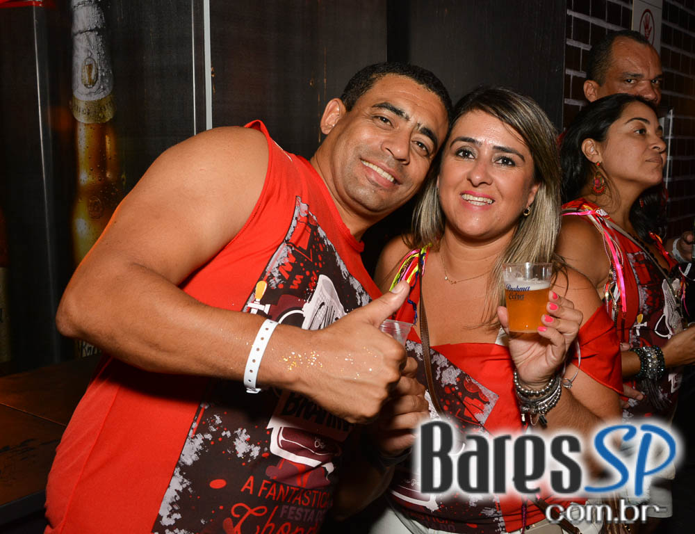Desfile das Campeãs com show de Zeca Pagodinho do Camarote Bar Brahma Desfile das Campeãs com show de Zeca Pagodinho do Camarote Bar Brahma