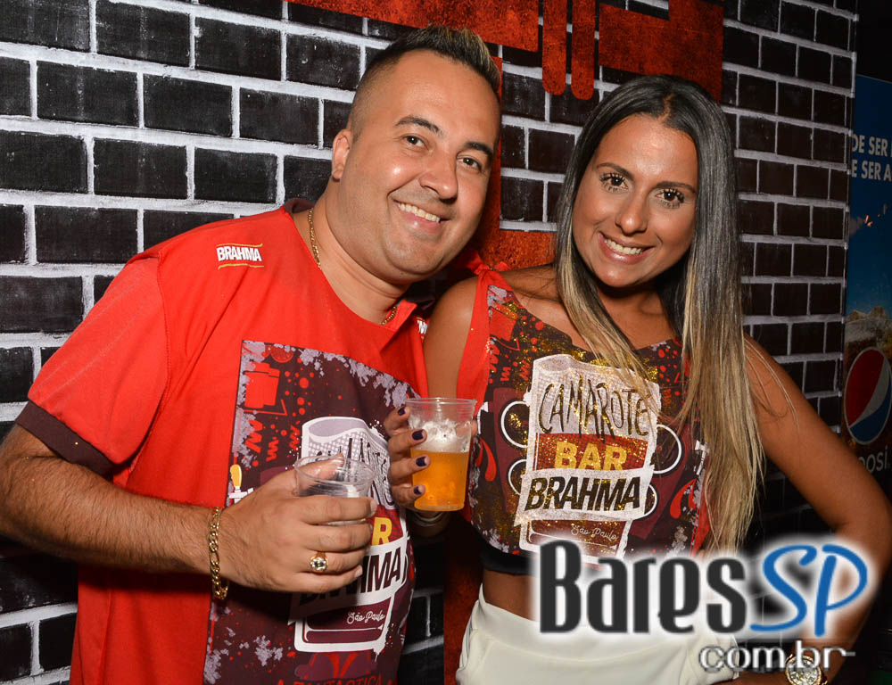 Desfile das Campeãs com show de Zeca Pagodinho do Camarote Bar Brahma Desfile das Campeãs com show de Zeca Pagodinho do Camarote Bar Brahma