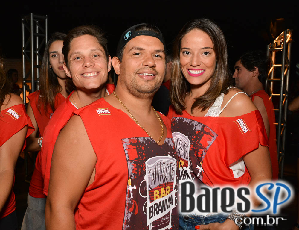 Desfile das Campeãs com show de Zeca Pagodinho do Camarote Bar Brahma Desfile das Campeãs com show de Zeca Pagodinho do Camarote Bar Brahma