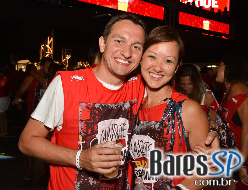 Desfile das Campeãs com show de Zeca Pagodinho do Camarote Bar Brahma Desfile das Campeãs com show de Zeca Pagodinho do Camarote Bar Brahma