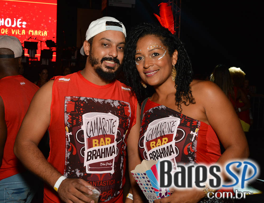Desfile das Campeãs com show de Zeca Pagodinho do Camarote Bar Brahma Desfile das Campeãs com show de Zeca Pagodinho do Camarote Bar Brahma