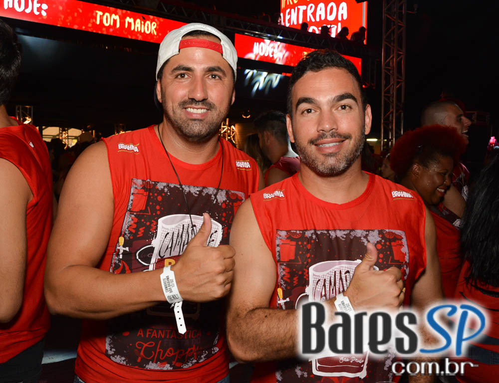 Desfile das Campeãs com show de Zeca Pagodinho do Camarote Bar Brahma Desfile das Campeãs com show de Zeca Pagodinho do Camarote Bar Brahma