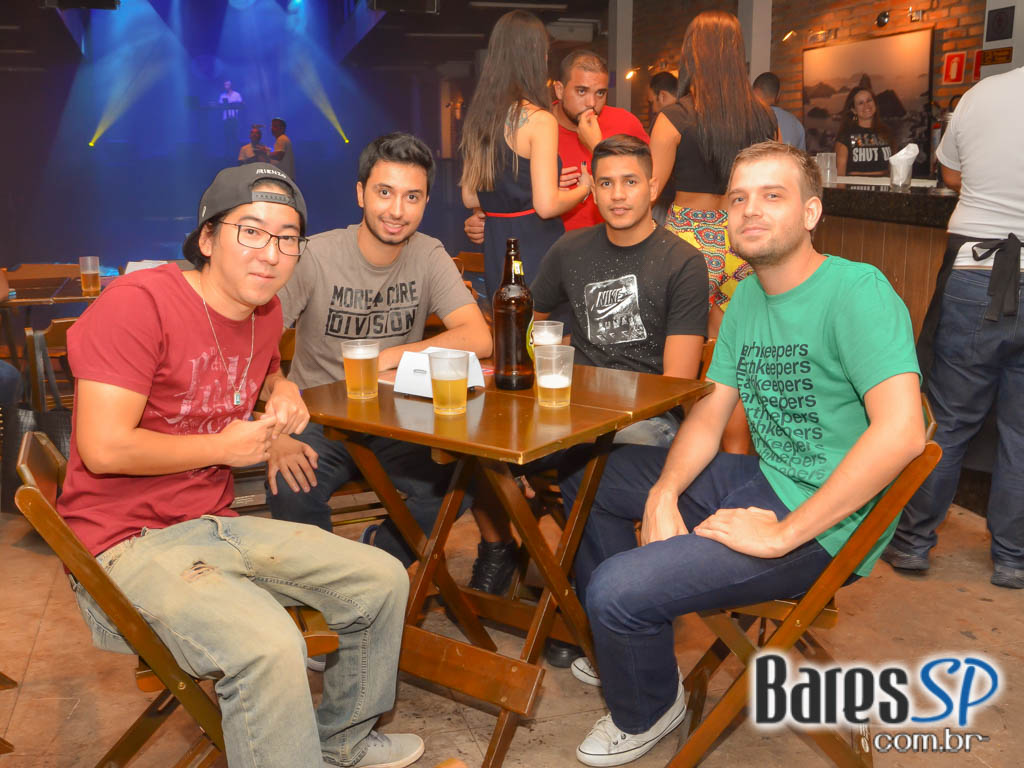 Lapa 40 Graus recebeu Bloco Unidos do BPM e Escola de Samba Tom Maior Lapa 40 Graus recebeu Bloco Unidos do BPM e Escola de Samba Tom Maior