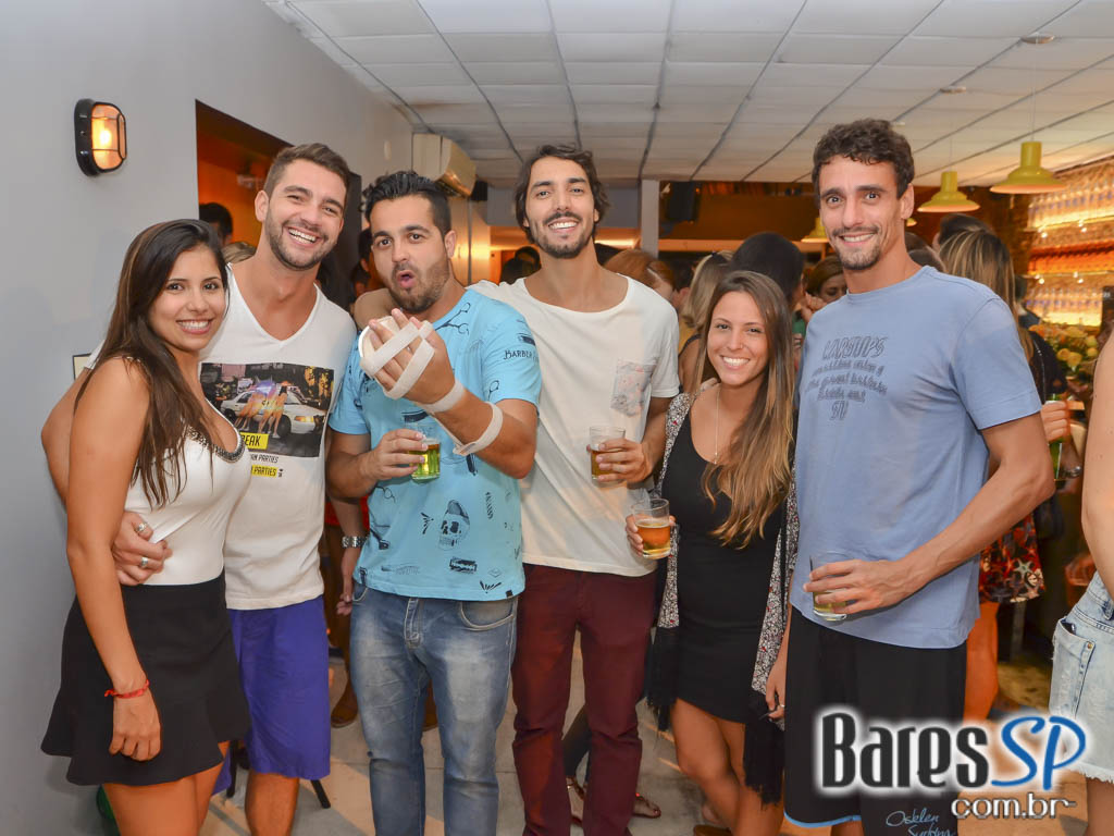 NaMadá Bar inaugurou na Vila Madalena com banda Balanço Mariah e DJ Harlen Barreto nas pick-ups NaMadá Bar inaugurou na Vila Madalena com banda Balanço Mariah e DJ Harlen Barreto nas pick-ups