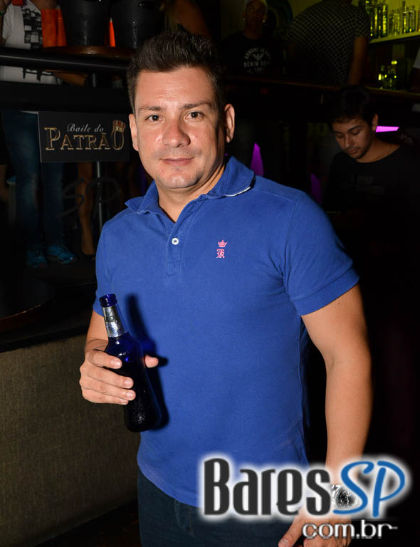 Nego do Borel e MC Bola comandaram o Baile do Patrão na Brooks SP Nego do Borel e MC Bola comandaram o Baile do Patrão na Brooks SP