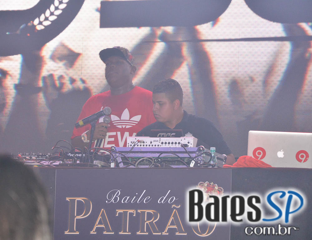 Nego do Borel e MC Bola comandaram o Baile do Patrão na Brooks SP Nego do Borel e MC Bola comandaram o Baile do Patrão na Brooks SP