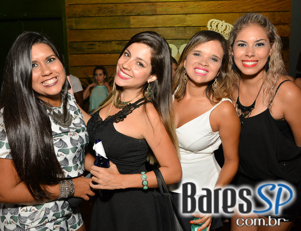 Nego do Borel e MC Bola comandaram o Baile do Patrão na Brooks SP Nego do Borel e MC Bola comandaram o Baile do Patrão na Brooks SP