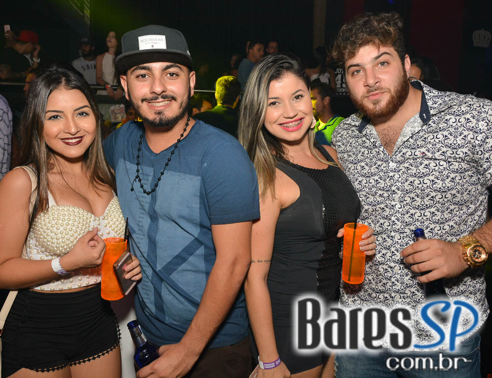 Nego do Borel e MC Bola comandaram o Baile do Patrão na Brooks SP Nego do Borel e MC Bola comandaram o Baile do Patrão na Brooks SP