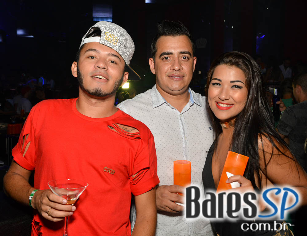 Nego do Borel e MC Bola comandaram o Baile do Patrão na Brooks SP Nego do Borel e MC Bola comandaram o Baile do Patrão na Brooks SP