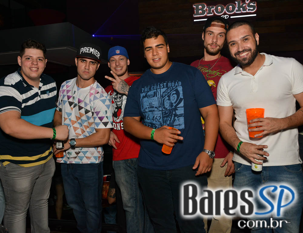 Nego do Borel e MC Bola comandaram o Baile do Patrão na Brooks SP Nego do Borel e MC Bola comandaram o Baile do Patrão na Brooks SP