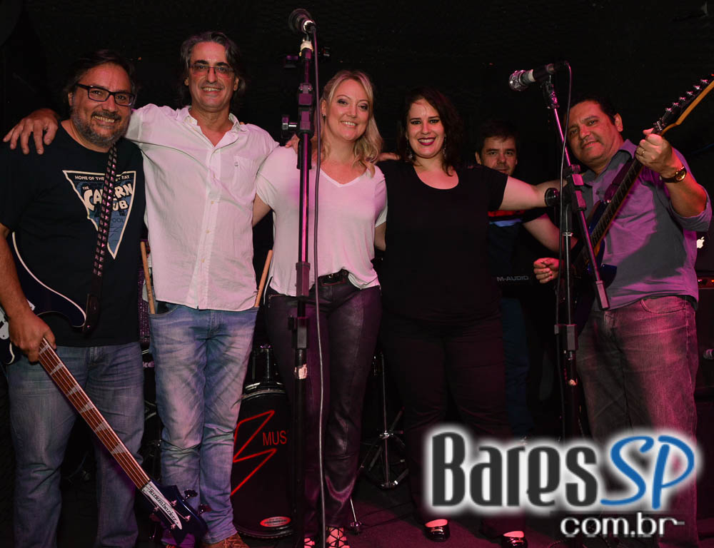 Banda B Jams animou a Festa de Aniversário do Paulo B. no B Music Bar Banda B Jams animou a Festa de Aniversário do Paulo B. no B Music Bar