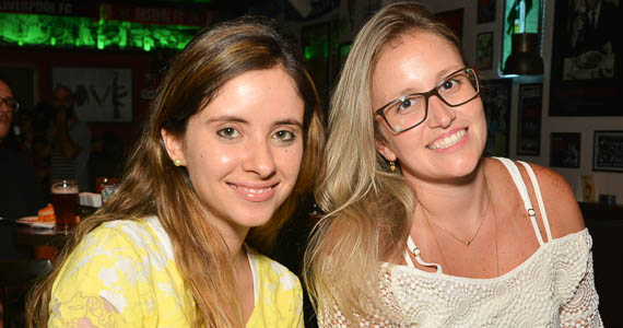 Pete Hassle and Screw'd Blues Band animaram a noite com muito blues no Partisans Pub