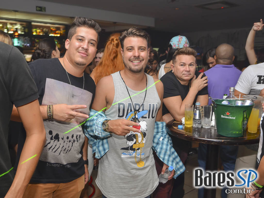 Bar Santa Julia apresentou show do Grupo Na Hora H no sábado Bar Santa Julia apresentou show do Grupo Na Hora H no sábado