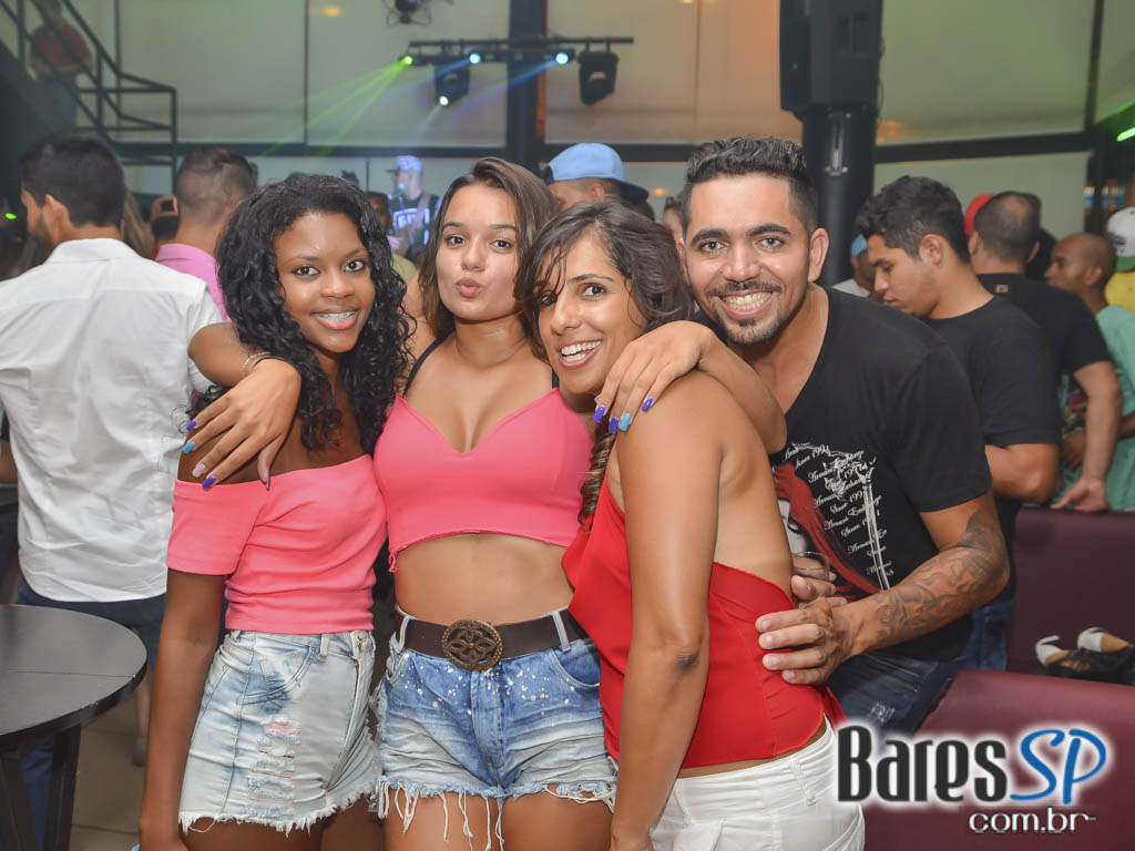 Bar Santa Julia apresentou show do Grupo Na Hora H no sábado Bar Santa Julia apresentou show do Grupo Na Hora H no sábado