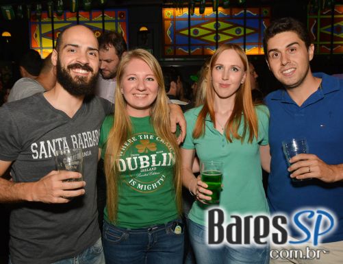 Bandas Gullivera, Rock For All e Tilt comandaram a festa de St. Patricks do Rhino Pub