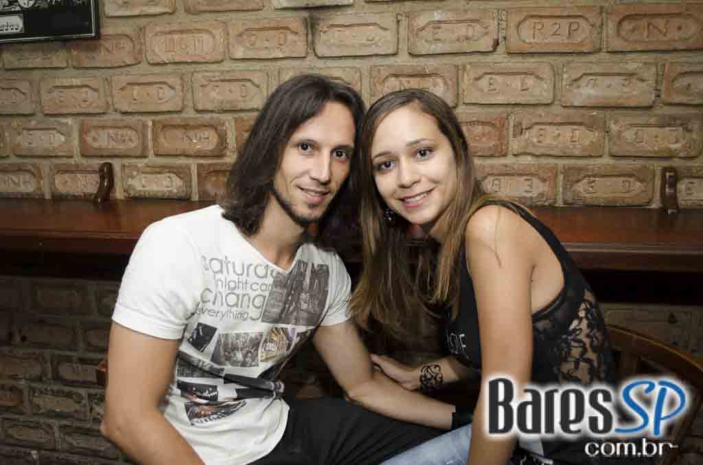 Bandas Interlude, Hey Ladies e Panic Smiths Cover no Morrison Rock Bar Bandas Interlude, Hey Ladies e Panic Smiths Cover no Morrison Rock Bar