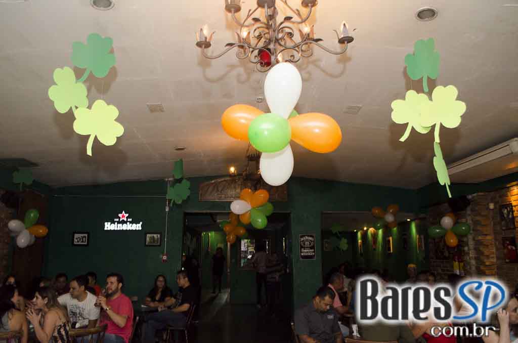 Bandas Interlude, Hey Ladies e Panic Smiths Cover no Morrison Rock Bar Bandas Interlude, Hey Ladies e Panic Smiths Cover no Morrison Rock Bar