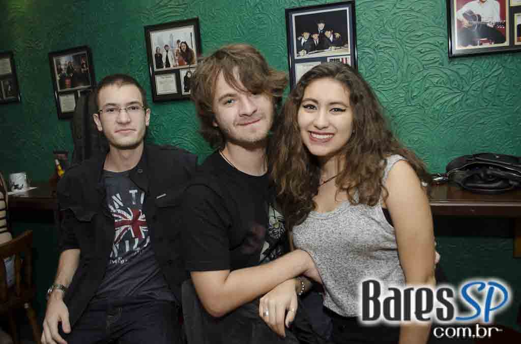 Bandas Interlude, Hey Ladies e Panic Smiths Cover no Morrison Rock Bar Bandas Interlude, Hey Ladies e Panic Smiths Cover no Morrison Rock Bar