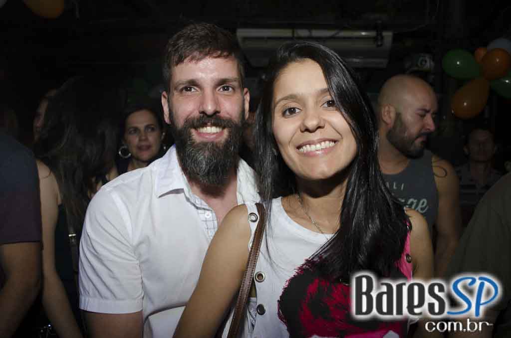 Apresentação da banda Almanak no palco do Morrison Rock Bar Apresentação da banda Almanak no palco do Morrison Rock Bar