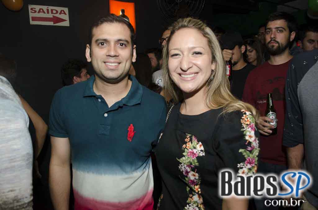 Apresentação da banda Almanak no palco do Morrison Rock Bar Apresentação da banda Almanak no palco do Morrison Rock Bar