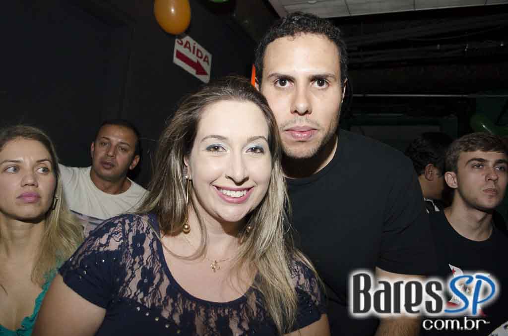 Apresentação da banda Almanak no palco do Morrison Rock Bar Apresentação da banda Almanak no palco do Morrison Rock Bar